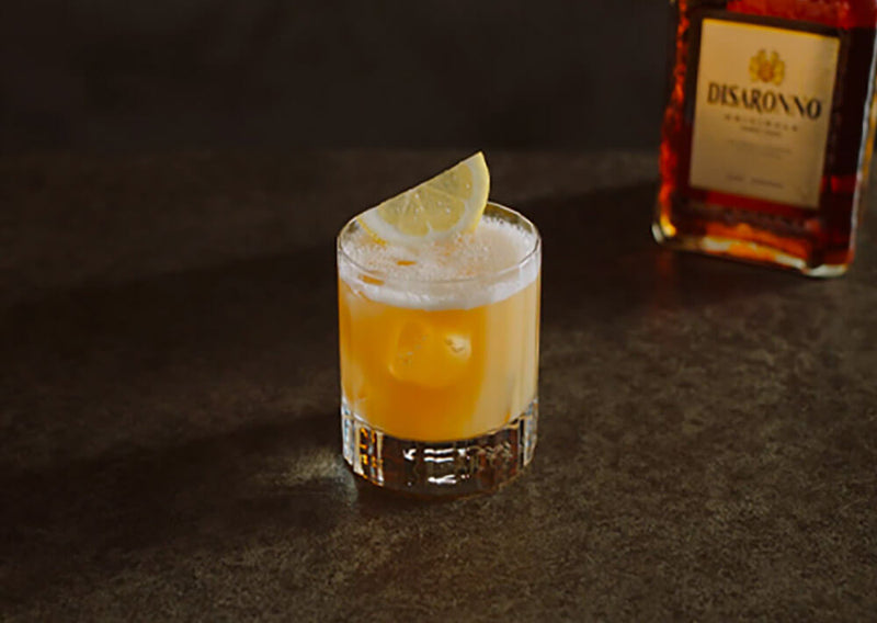 🍋 Disaronno Sour — Classic Italian Sophistication